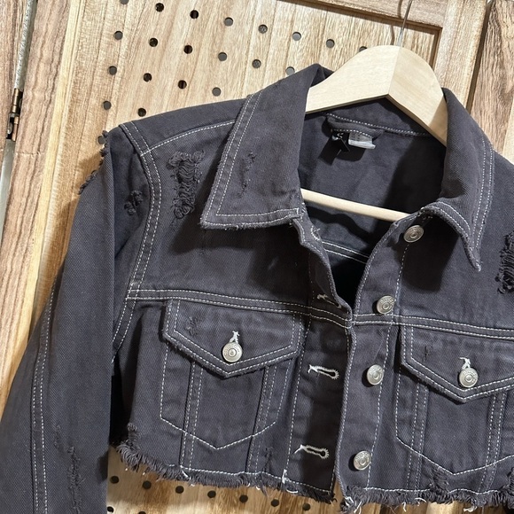 Divided Black Distressed Cropped Denim Jacket - Picture 4 of 7